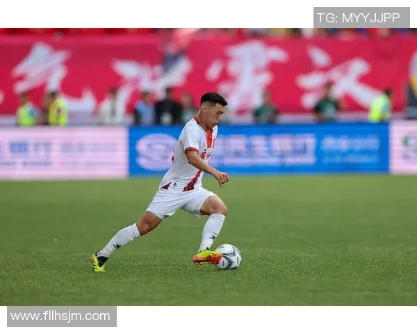 广州足球队速度之争引发热议球迷观点各异引人关注